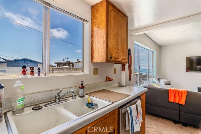 323 34th Street, Manhattan Beach, California 90266, ,Residential Income,Sold,34th,SB21063659