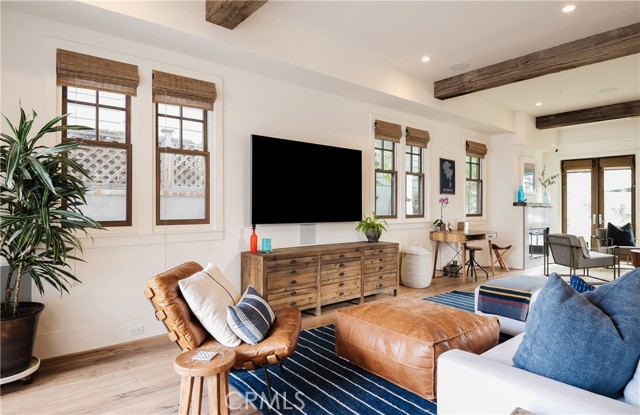 539 23rd Street, Manhattan Beach, California 90266, 5 Bedrooms Bedrooms, ,2 BathroomsBathrooms,Residential,Sold,23rd,SB21059502