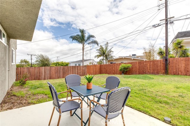 719 Prospect Avenue, Redondo Beach, California 90277, 4 Bedrooms Bedrooms, ,1 BathroomBathrooms,Residential,Sold,Prospect,SB19099865