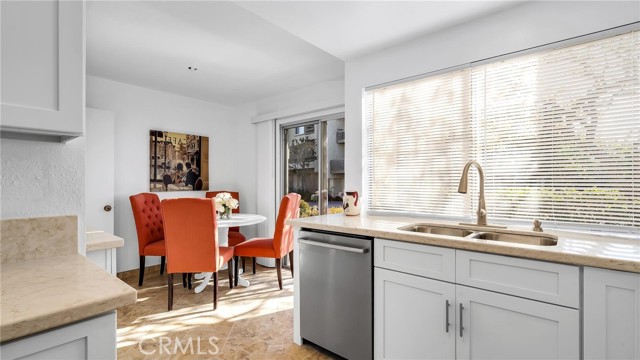 46 Hilltop Circle, Rancho Palos Verdes, California 90275, 2 Bedrooms Bedrooms, ,2 BathroomsBathrooms,Residential,Sold,Hilltop,PV21056285
