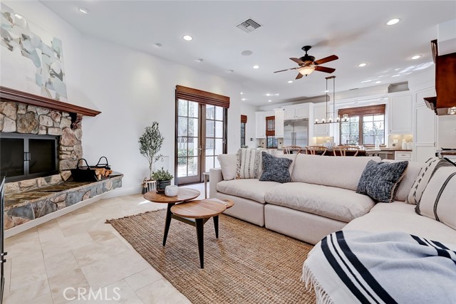 3212 Maple Avenue, Manhattan Beach, California 90266, 5 Bedrooms Bedrooms, ,2 BathroomsBathrooms,Residential,Sold,Maple,SB21060468