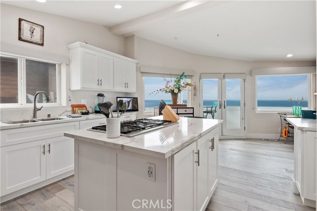 316 34th Street, Manhattan Beach, California 90266, 4 Bedrooms Bedrooms, ,2 BathroomsBathrooms,Residential,Sold,34th,SB21016031