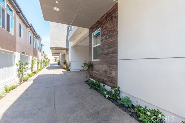 2520 Nelson Avenue, Redondo Beach, California 90278, 4 Bedrooms Bedrooms, ,3 BathroomsBathrooms,Residential,Sold,Nelson,PV17221643