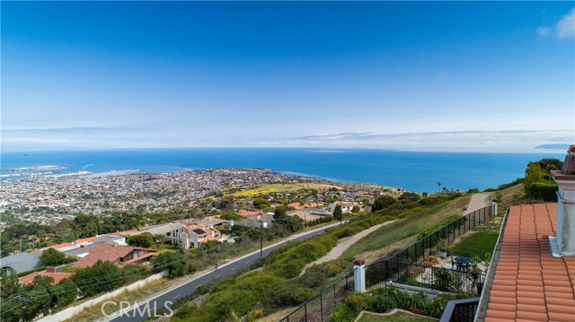 6 Avenida de Azalea, Rancho Palos Verdes, California 90275, 4 Bedrooms Bedrooms, ,3 BathroomsBathrooms,Residential,Sold,Avenida de Azalea,SB20104383