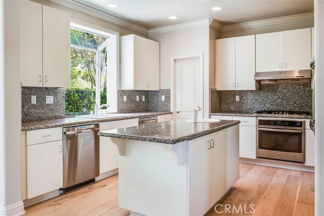 21 Hillcrest Manor, Rolling Hills Estates, California 90274, 4 Bedrooms Bedrooms, ,3 BathroomsBathrooms,Residential,Sold,Hillcrest Manor,PV19097199