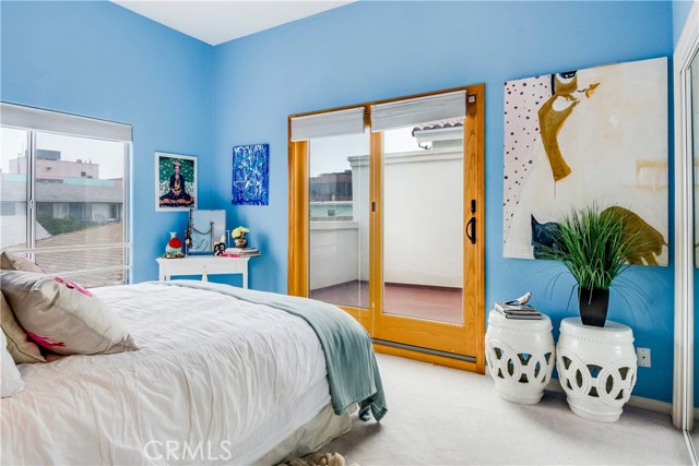 214 Avenue H, Redondo Beach, California 90277, 3 Bedrooms Bedrooms, ,2 BathroomsBathrooms,Residential,Sold,Avenue H,SB17200992