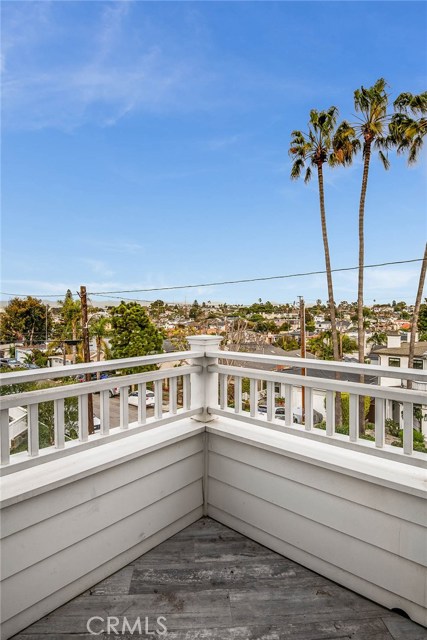 772 26th Street, Manhattan Beach, California 90266, 6 Bedrooms Bedrooms, ,5 BathroomsBathrooms,Residential,Sold,26th,SB21005768