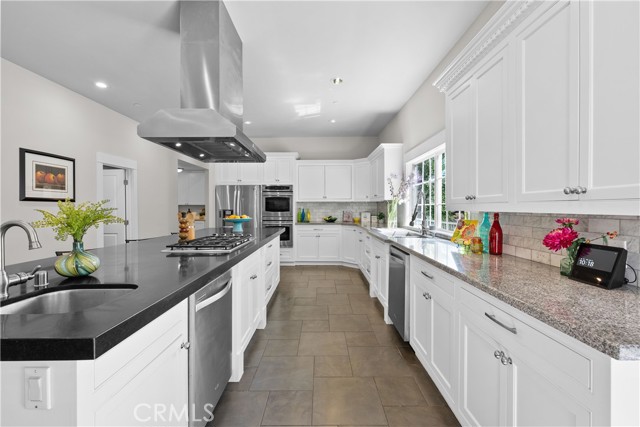 27207 Eastvale Road, Palos Verdes Peninsula, California 90274, 6 Bedrooms Bedrooms, ,5 BathroomsBathrooms,Residential,Sold,Eastvale,PV21116314