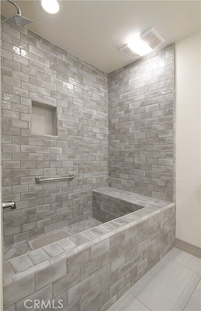 2nd Bathroom 2nd Bathroom