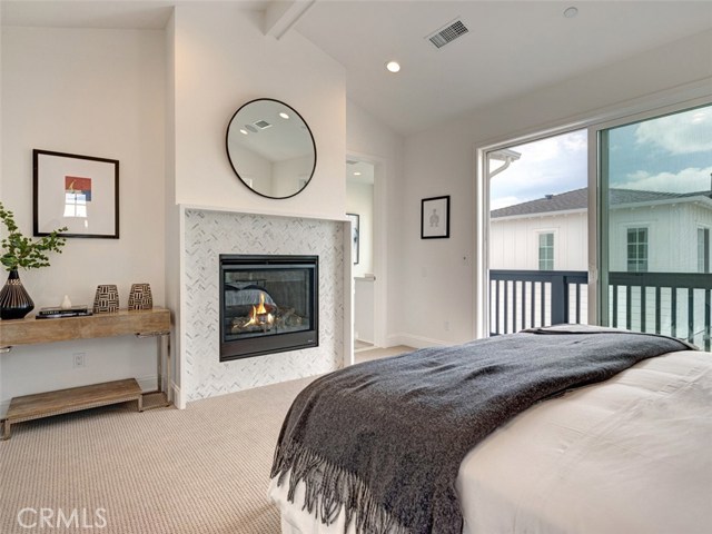 2420 Huntington Lane, Redondo Beach, California 90278, 4 Bedrooms Bedrooms, ,3 BathroomsBathrooms,Residential,Sold,Huntington,PW20101763