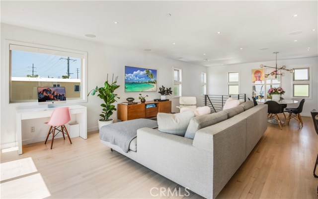 4109 Crest Drive, Manhattan Beach, California 90266, 3 Bedrooms Bedrooms, ,4 BathroomsBathrooms,Residential,Sold,Crest,SB20133753