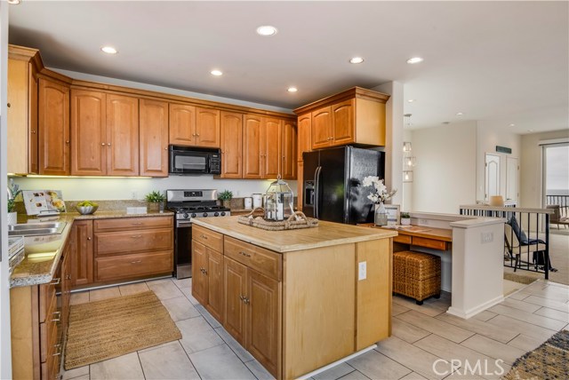 3805 Crest Drive, Manhattan Beach, California 90266, 3 Bedrooms Bedrooms, ,3 BathroomsBathrooms,Residential,Sold,Crest,SB19150131