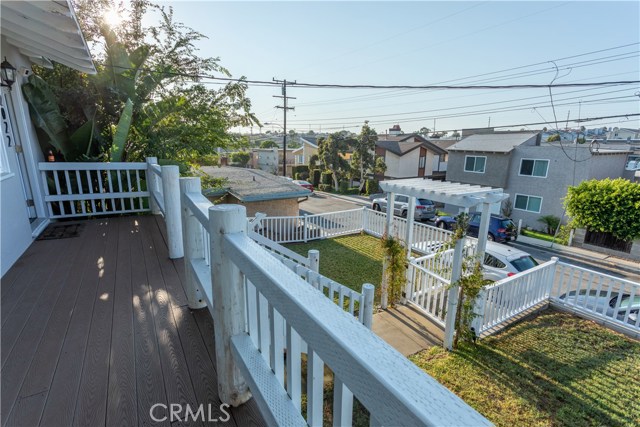 2022 Rockefeller Lane, Redondo Beach, California 90278, 2 Bedrooms Bedrooms, ,1 BathroomBathrooms,Residential,Sold,Rockefeller,SB20182136