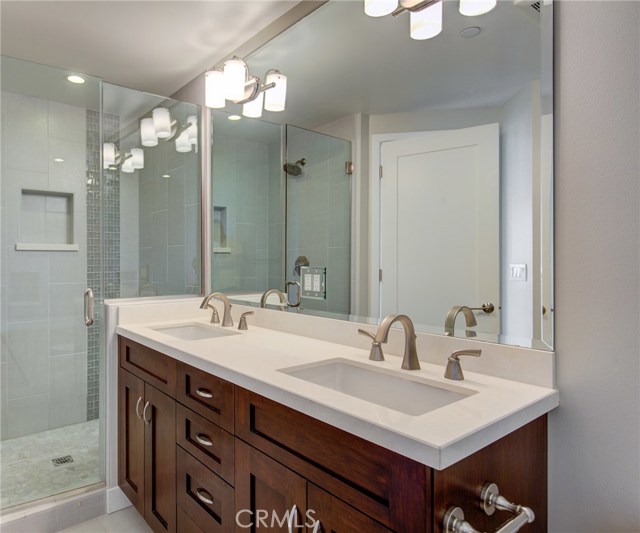 931 1st Street, Hermosa Beach, California 90254, 3 Bedrooms Bedrooms, ,2 BathroomsBathrooms,Residential,Sold,1st,SB19229555