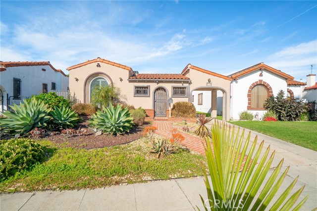Photo of 1315 W 81st Street, Los Angeles, CA 90044