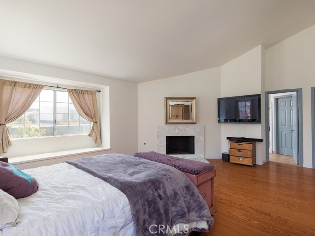 1112 Vincent Street, Redondo Beach, California 90277, 3 Bedrooms Bedrooms, ,2 BathroomsBathrooms,Residential,Sold,Vincent,SB18191775