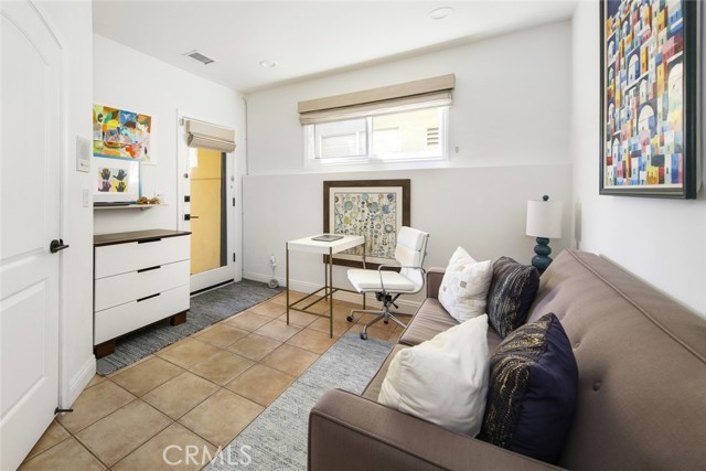 413 15th Street, Manhattan Beach, California 90266, 3 Bedrooms Bedrooms, ,3 BathroomsBathrooms,Residential,Sold,15th,SB21111117