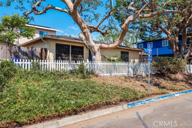 1421 15th Street, Manhattan Beach, California 90266, ,Residential Income,Sold,15th,SB20170594