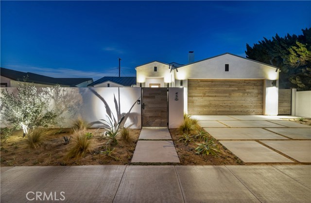 Photo of 430 Lenwood Drive, Costa Mesa, CA 92627