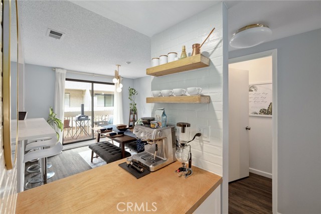 515 Meyer Lane, Redondo Beach, California 90278, 2 Bedrooms Bedrooms, ,1 BathroomBathrooms,Residential,Sold,Meyer,SB21117464