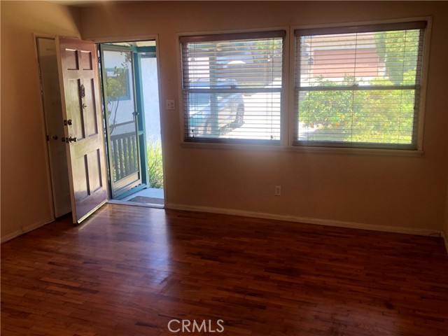 1906 Ruhland Avenue, Redondo Beach, California 90278, 2 Bedrooms Bedrooms, ,1 BathroomBathrooms,Residential,Sold,Ruhland,SB21147127