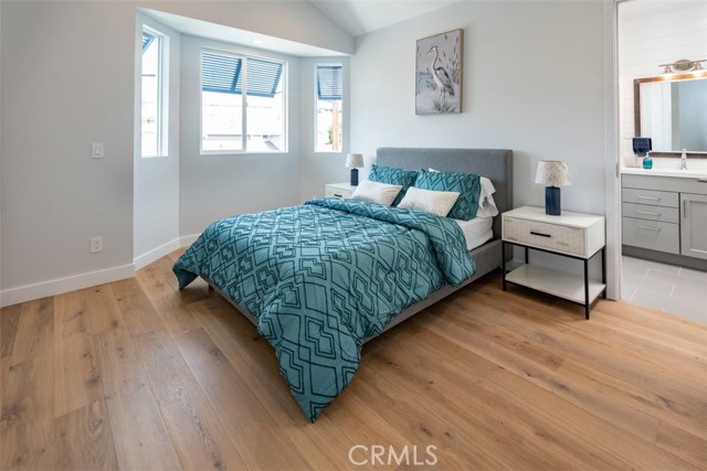2410 Huntington Lane, Redondo Beach, California 90278, 4 Bedrooms Bedrooms, ,3 BathroomsBathrooms,Residential,Sold,Huntington,PV18242056