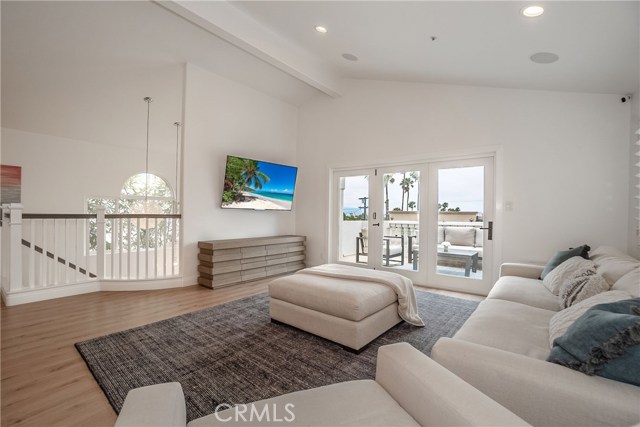 702 Juanita Avenue, Redondo Beach, California 90277, 4 Bedrooms Bedrooms, ,3 BathroomsBathrooms,Residential,Sold,Juanita,PW20121248