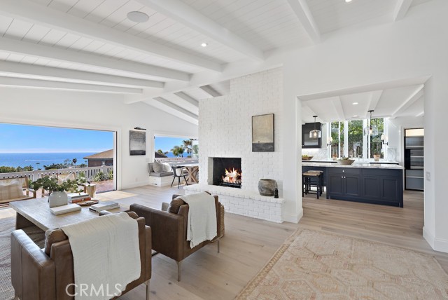 950 Hillcrest DR, Laguna Beach, CA 92651