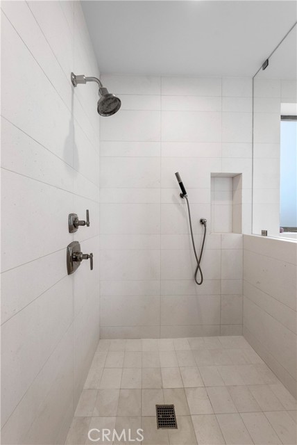 733 12th Street, Manhattan Beach, California 90266, 5 Bedrooms Bedrooms, ,6 BathroomsBathrooms,Residential,Sold,12th,SB21089898