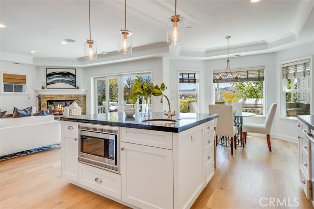 1038 Avenue D, Redondo Beach, California 90277, 5 Bedrooms Bedrooms, ,4 BathroomsBathrooms,Residential,Sold,Avenue D,PV21115047