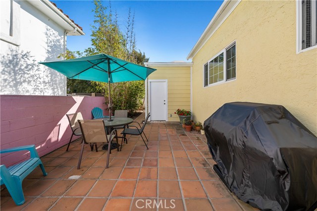 1912 Robinson Street, Redondo Beach, California 90278, 3 Bedrooms Bedrooms, ,1 BathroomBathrooms,Residential,Sold,Robinson,SB21045337