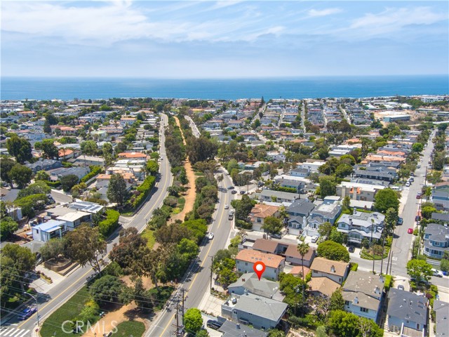 2527 Valley Drive, Manhattan Beach, California 90266, 2 Bedrooms Bedrooms, ,1 BathroomBathrooms,Residential,Sold,Valley,SB21125381