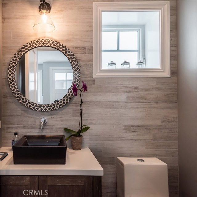 1135 Stanford Avenue, Redondo Beach, California 90278, 3 Bedrooms Bedrooms, ,2 BathroomsBathrooms,Residential,Sold,Stanford,SB19097664