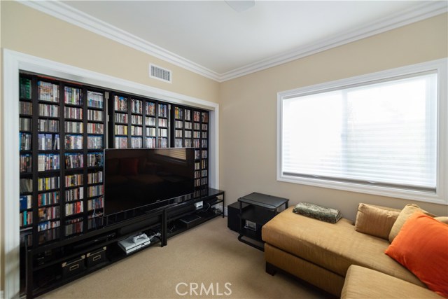 613 Lucia Avenue, Redondo Beach, California 90277, 3 Bedrooms Bedrooms, ,2 BathroomsBathrooms,Residential,Sold,Lucia,SB19228857