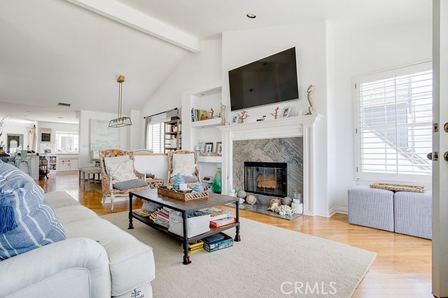 464 35th Street, Manhattan Beach, California 90266, 4 Bedrooms Bedrooms, ,3 BathroomsBathrooms,Residential,Sold,35th,SB21164733