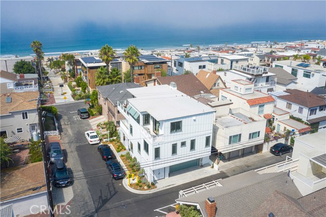 409 30th Street, Manhattan Beach, California 90266, 4 Bedrooms Bedrooms, ,2 BathroomsBathrooms,Residential,Sold,30th,SB20162447
