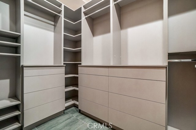 521 Helberta Avenue, Redondo Beach, California 90277, 4 Bedrooms Bedrooms, ,3 BathroomsBathrooms,Residential,Sold,Helberta,SB19088015