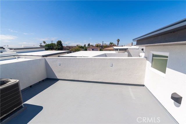 2715 Carnegie Lane, Redondo Beach, California 90278, 4 Bedrooms Bedrooms, ,4 BathroomsBathrooms,Residential,Sold,Carnegie,SB19176432