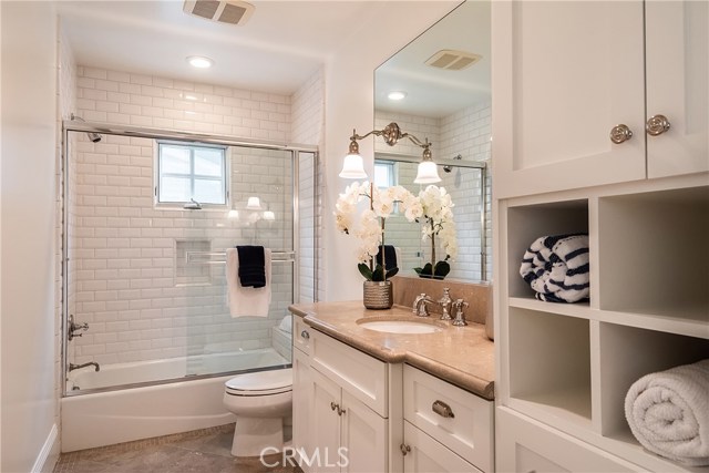 2916 Palm Avenue, Manhattan Beach, California 90266, 5 Bedrooms Bedrooms, ,4 BathroomsBathrooms,Residential,Sold,Palm,SB19125651