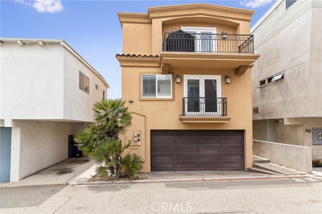 645 Sunset Drive, Hermosa Beach, California 90254, 3 Bedrooms Bedrooms, ,3 BathroomsBathrooms,Residential,Sold,Sunset,SB20100027