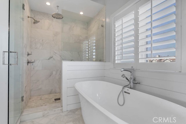 1307 Gertruda Avenue, Redondo Beach, California 90277, 5 Bedrooms Bedrooms, ,1 BathroomBathrooms,Residential,Sold,Gertruda,SB21076858