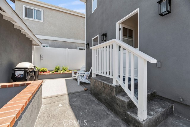 2030 Prospect Avenue, Hermosa Beach, California 90254, 3 Bedrooms Bedrooms, ,3 BathroomsBathrooms,Residential,Sold,Prospect,SB21151431