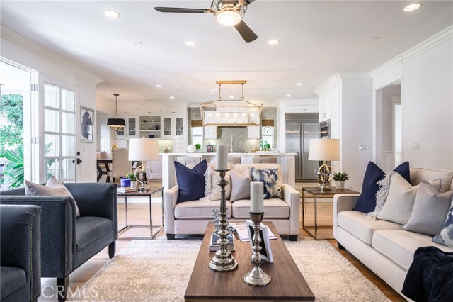 742 27th Street, Manhattan Beach, California 90266, 4 Bedrooms Bedrooms, ,3 BathroomsBathrooms,Residential,Sold,27th,SB19194302