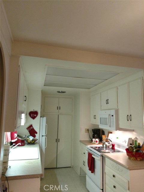 Photo of 2119 Via Puerta #B, Laguna Woods, CA 92637