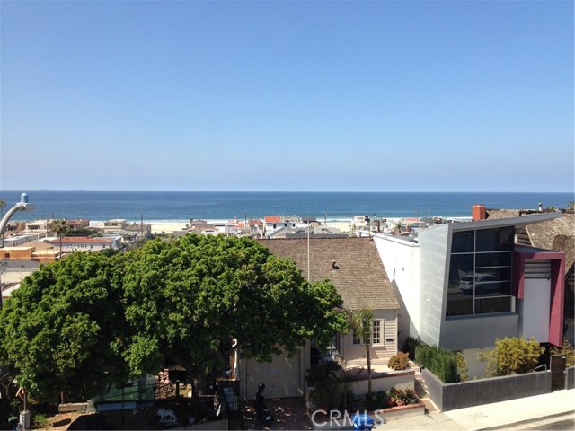 1820 Manhattan Avenue, Hermosa Beach, California 90254, 2 Bedrooms Bedrooms, ,2 BathroomsBathrooms,Residential,Sold,Manhattan,PW17126812