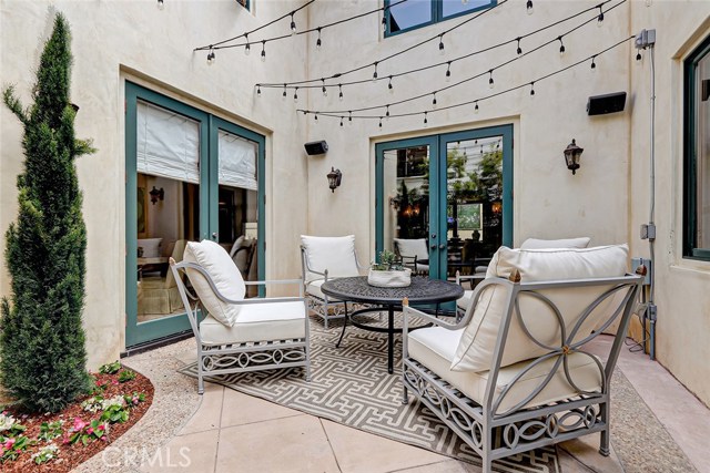 1406 Laurel Avenue, Manhattan Beach, California 90266, 5 Bedrooms Bedrooms, ,5 BathroomsBathrooms,Residential,Sold,Laurel,SB21049617