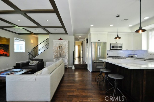 121 Guadalupe Avenue, Redondo Beach, California 90277, 4 Bedrooms Bedrooms, ,3 BathroomsBathrooms,Residential,Sold,Guadalupe,SB18068766