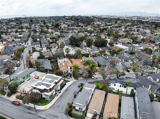 2801 Valley Drive, Manhattan Beach, California 90266, 2 Bedrooms Bedrooms, ,1 BathroomBathrooms,Residential,Sold,Valley,SB19012172