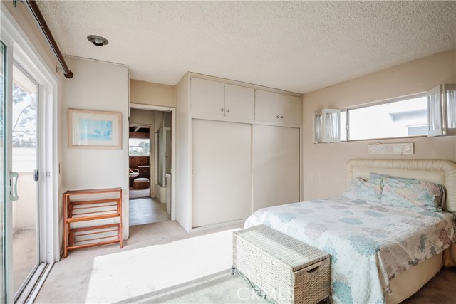 master bedroom (upstairs)