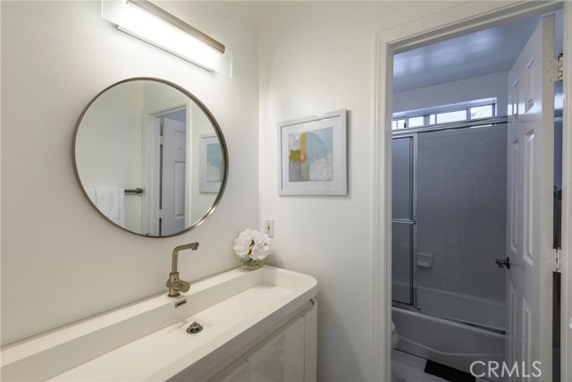 Remodeled hallway full bathroom.